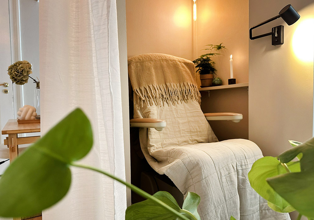 Selvstændig fodplejer (eller statsautoriseret fodterapeut uden ydernummer) søges til klinik med faste kunder